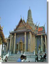 Rama I to VIII statues inside