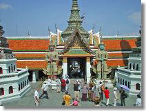 Direct entrance to Royal Pantheon is used only for Royal family?